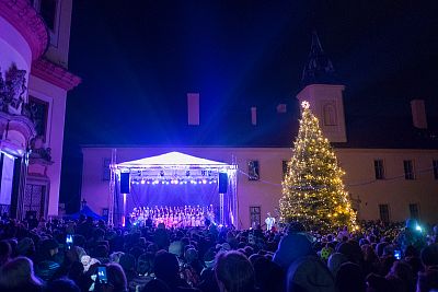 Angel Advent on the castle hill