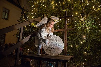 Angel Advent on the castle hill