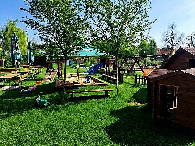 Rodinný výlet do Litomyšle: Nejlepší tipy na interaktivní výstavy, herny a venkovní zábavu