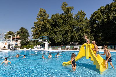 Rodinný výlet do Litomyšle: Nejlepší tipy na interaktivní výstavy, herny a venkovní zábavu