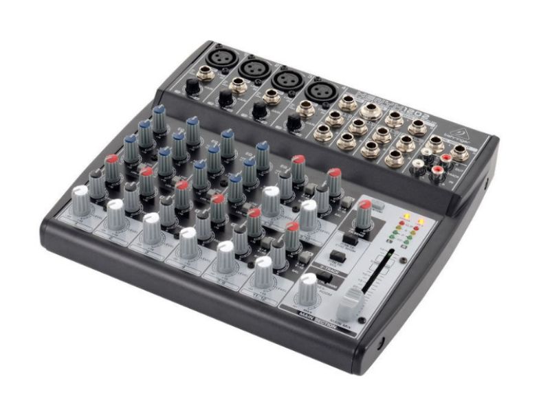 Behringer Xenyx 1202