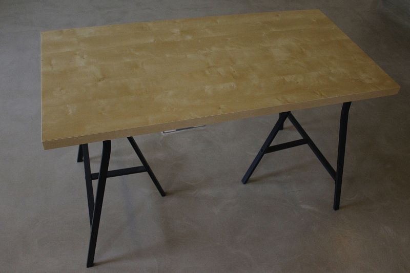 Folding table (top, supports)