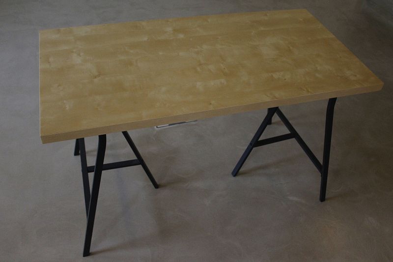 Folding table (top, supports)