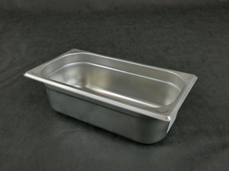 Small chafin container